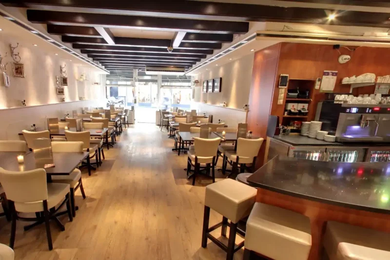 420 Café Amsterdam – Classic Cannabis Coffeeshop in the City Center