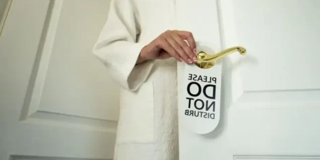 Elegant Escort in Amsterdam Hotel Room – Outcall Experience